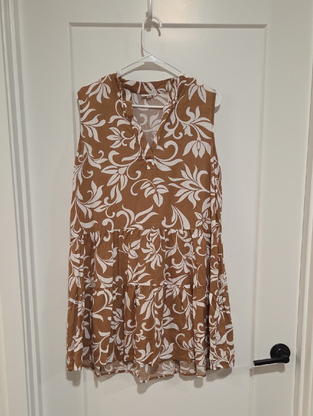 Sleeveless Tiered Floral Dress - Brown & White